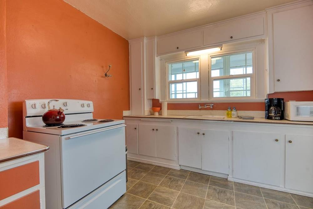 #Stayinmydistrict Heritage House Apt Coos Bay Buitenkant foto